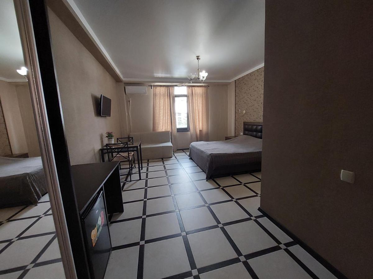 Амир Hotel Gagra Luaran gambar